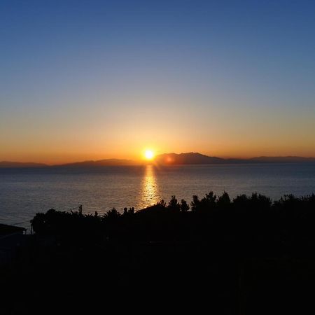 Kariba House - Sunset View Villa Nea Poteidaia Bagian luar foto